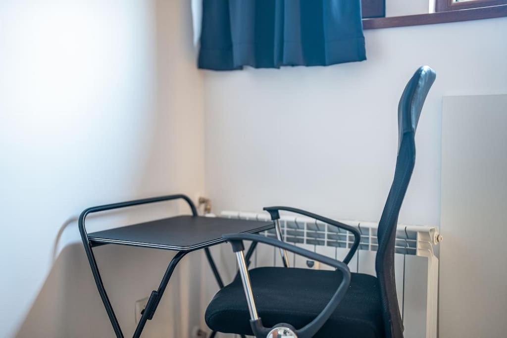 Central Apartment 2Bd Next To Vitosha Bul. Sofia Bagian luar foto